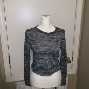 Gray crop top long sleeve
